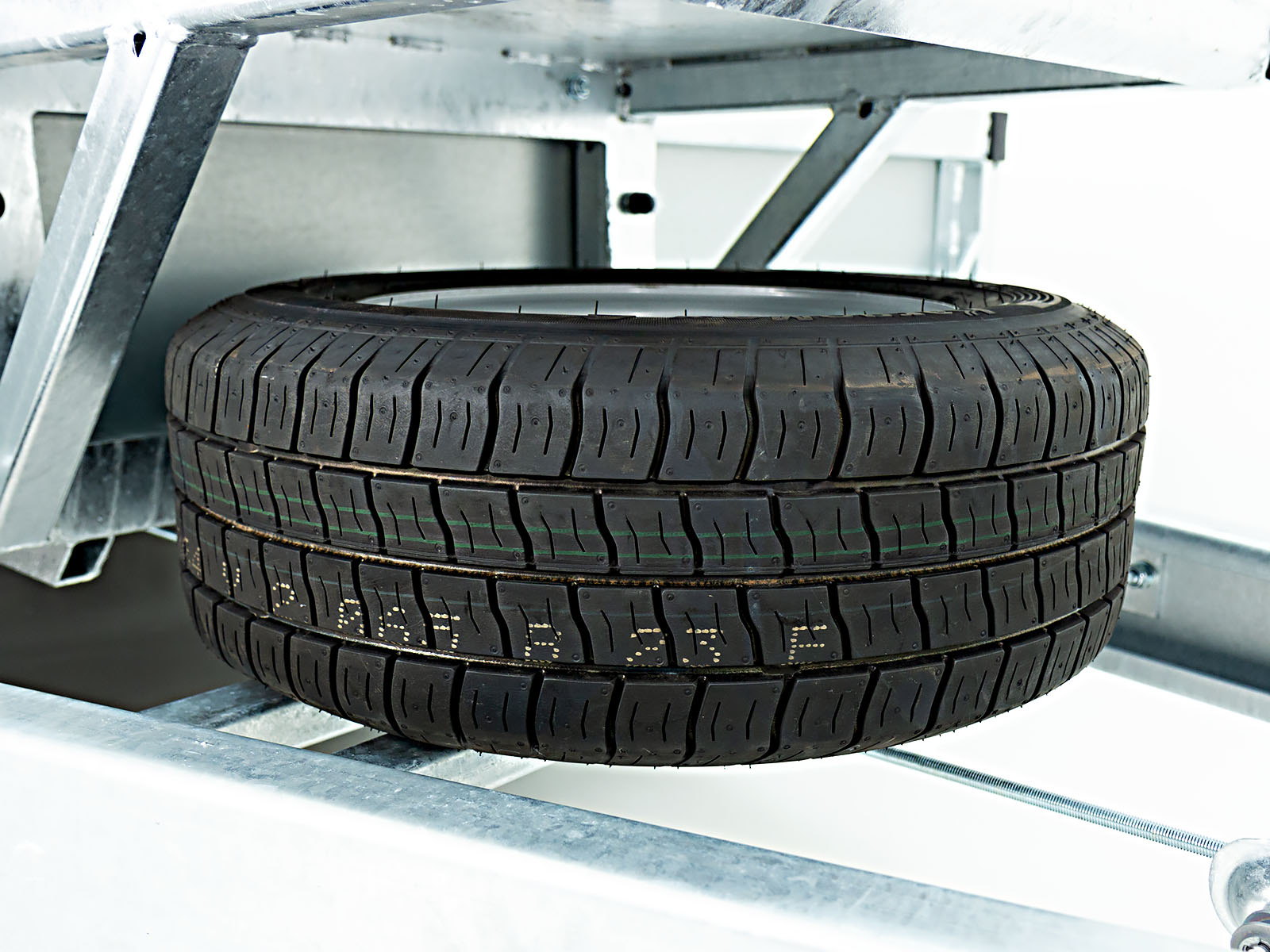 Variant Baumaschinenanhänger Maxi Load 180×400 3,5t | Rampe | Aluboden | Beavertail-Neu – Bild 6