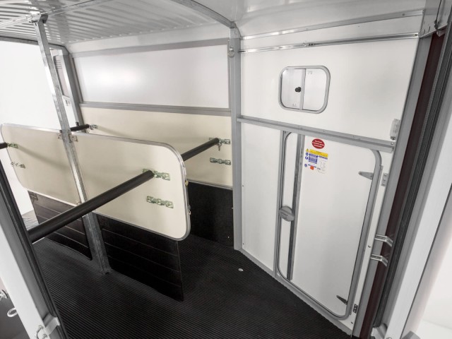 Ifor Williams Pferdeanhänger HB511|Anthrazit|Frontausstieg-Neu – Bild 4