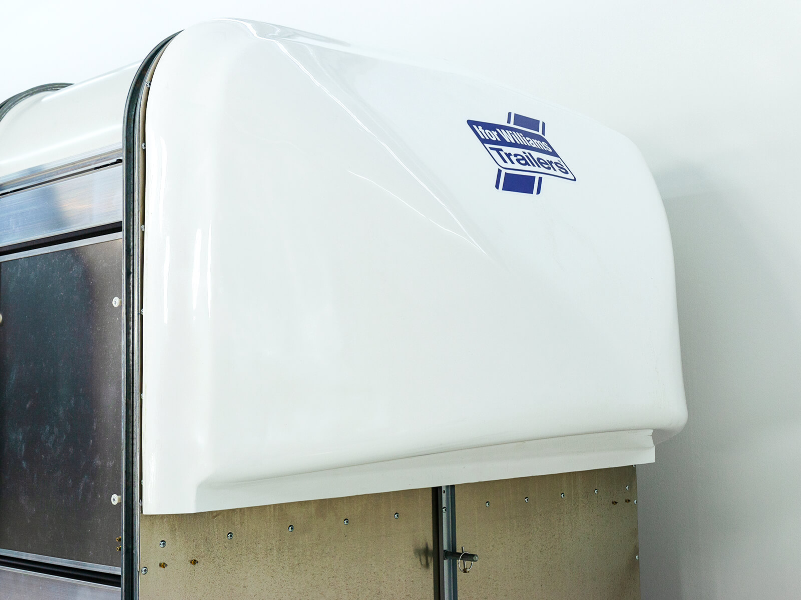 Ifor Williams Viehanhänger TA5 156×311 cm Höhe: 183 cm 2,7t Doppelstock-Neu – Bild 4