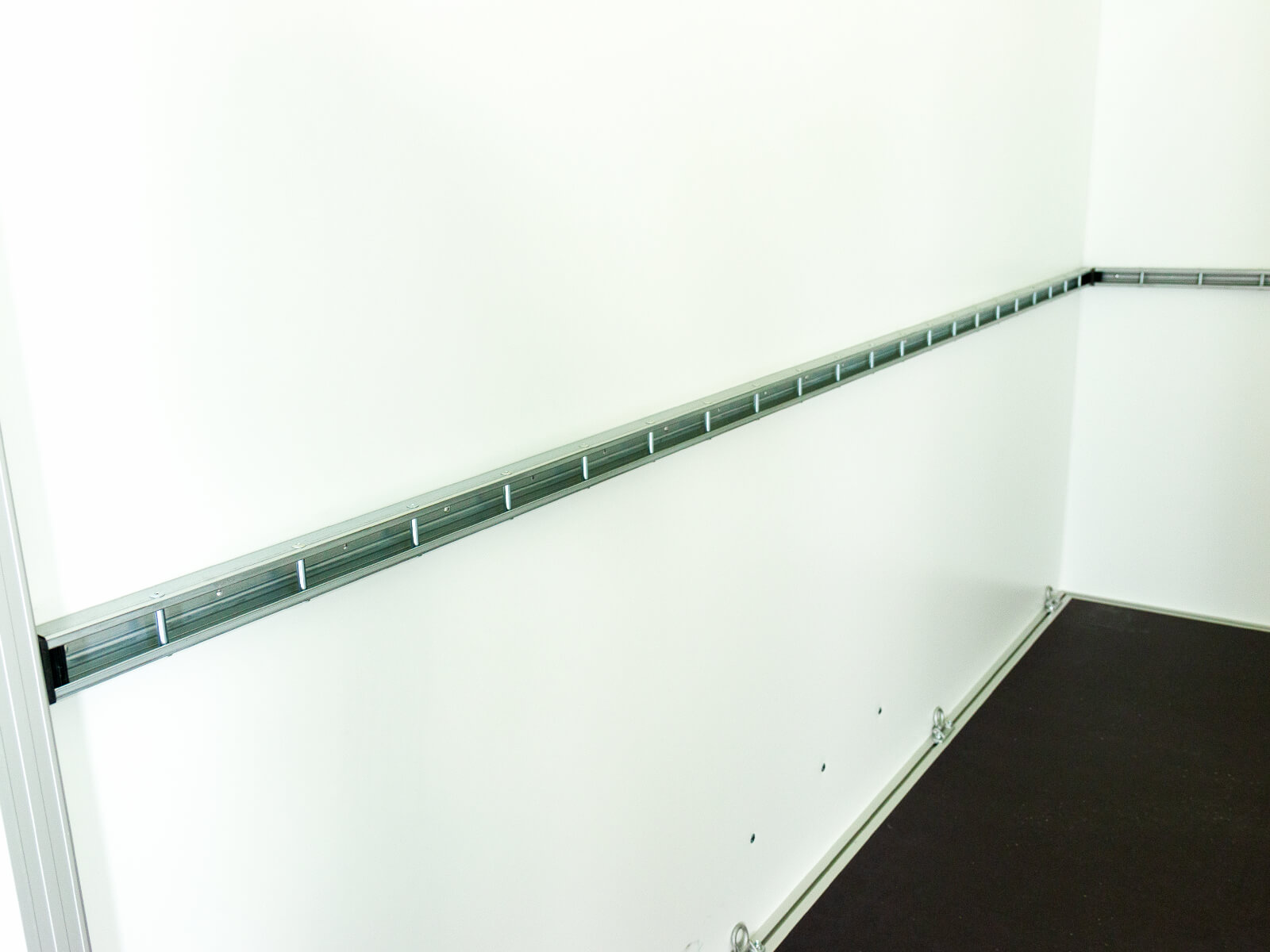 Unsinn Kofferanhänger UKU 157x305cm Höhe:194cm 2,0t | Rampe-Neu – Bild 5