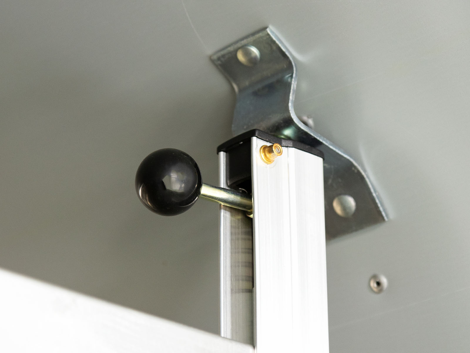 Ifor Williams Schaf- und Kälberanhänger P8G 124×250 cm Höhe: 153 cm | 1,4t-Neu – Bild 3