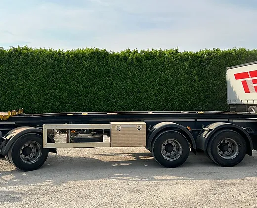 Zweiseitiger kippbarer Pneumatiktrailer (Zorzi)-Neu – Bild 6