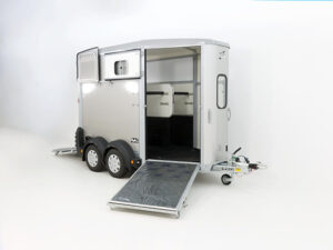 Ifor Williams Pferdeanhänger HB506|Frontausstieg|Klappenkombi|silber-Neu