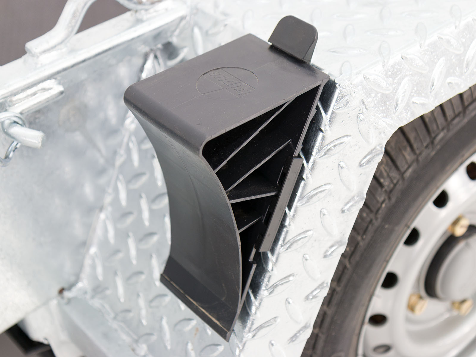 Ifor Williams Baumaschinenanhänger GH1054 163×305 3,5t | Rampe-Neu – Bild 2