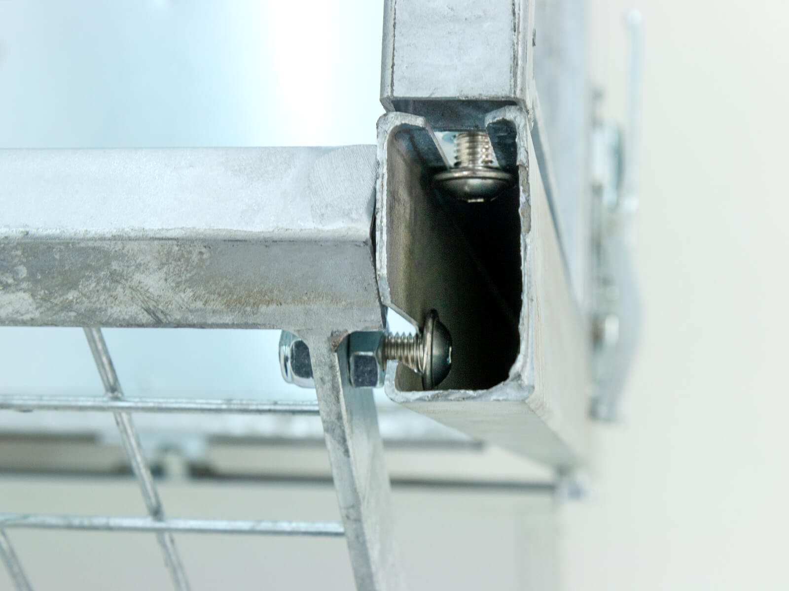 Debon Heckkipper 155x305cm 2,0t | E-Pumpe | Gitter 60 cm | AKTION-Neu – Bild 5