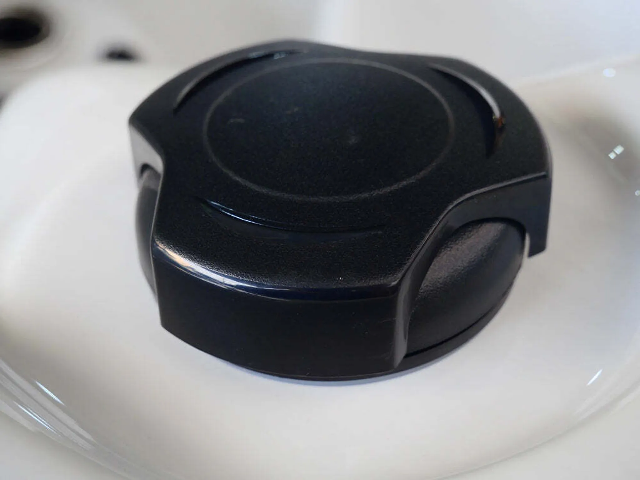 Outdoorwhirlpool Oasis Maxi Weiß inkl. Treppe und Abdeckung - 210 x 210 x 92cm – Bild 10