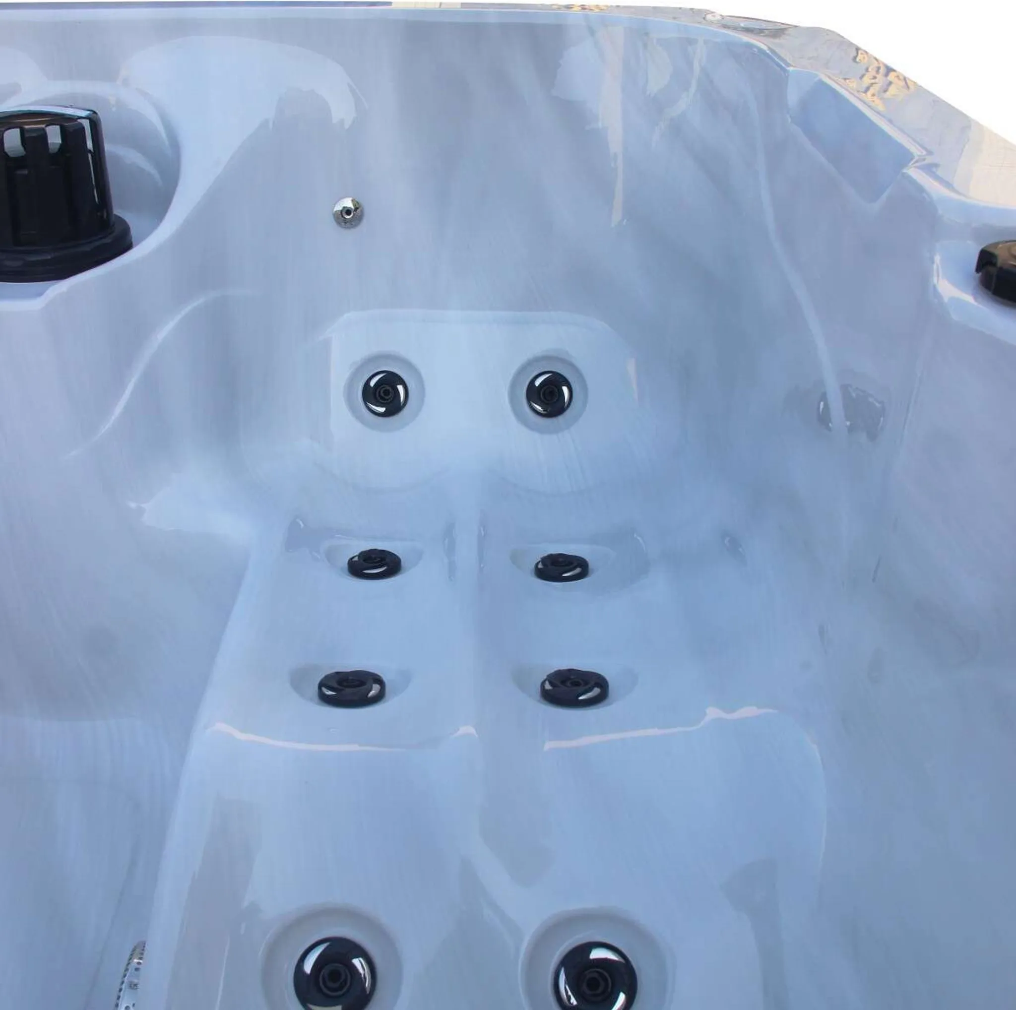 Outdoor Whirlpool Palma Weiß inkl. Abdeckung und Stiege - 190 x 190 x 86cm – Bild 7