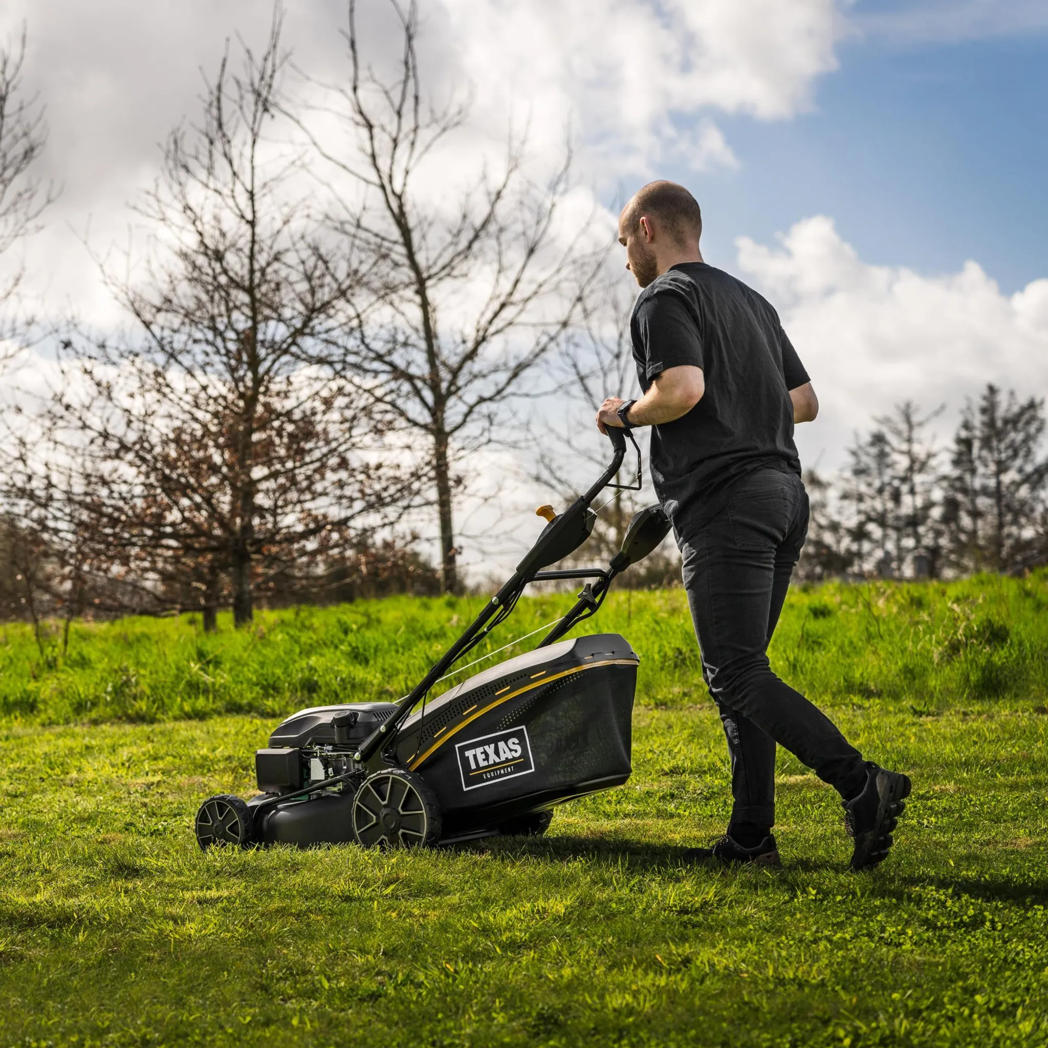 TEXAS Rasenmäher Razor 4651TR/WE (4-Takt Benzinmotor, 46 cm Schnittbreite, 2600 Watt Leistung, Radantrieb, Elektrostart, 65 Liter Fangkorb, Mulchkit) – Bild 9