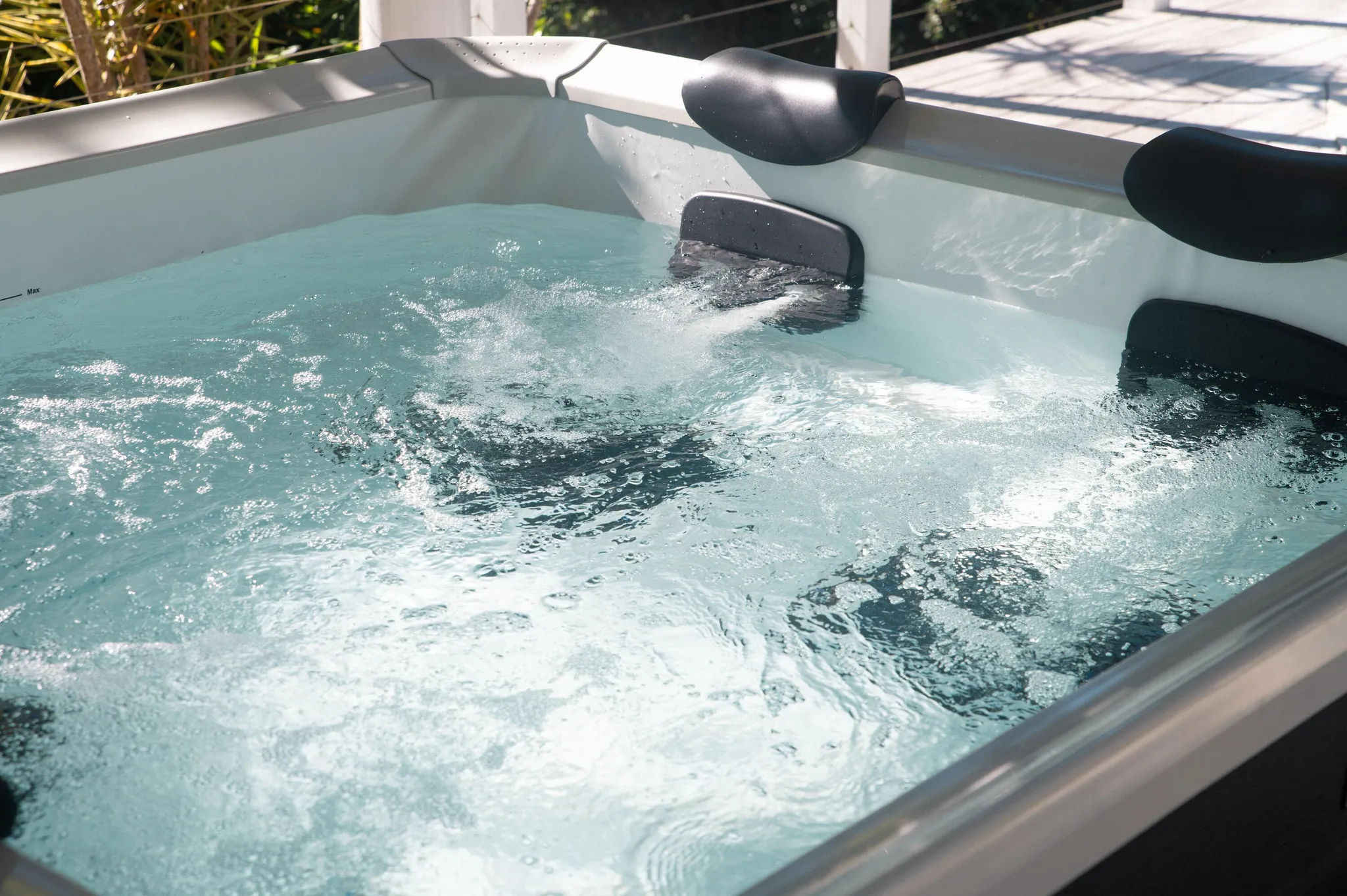 MSpa Whirlpool Frame Oslo AERO PLUS 2026 inkl. WiFi / UVC / LED / 8 Hydromassagedüsen / 140 Luftdüsen - 180 cm XXL - Outdoor Indoor Pool - Ganzjährig – Bild 10