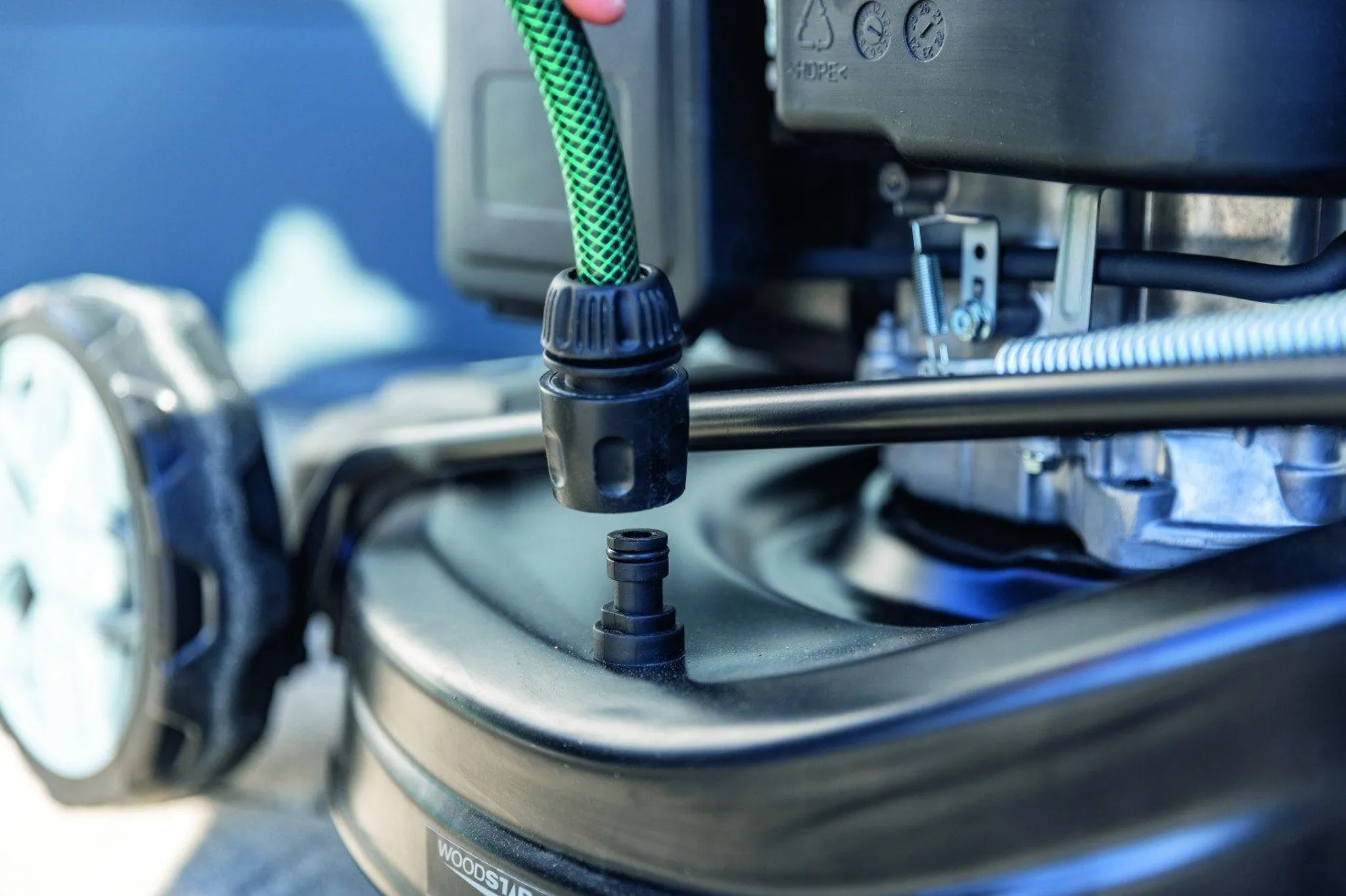 Woodster Benzin-Rasenmäher BLM560-225ES inkl. 2Ah Akku + 2,4A Ladegerät – Bild 6