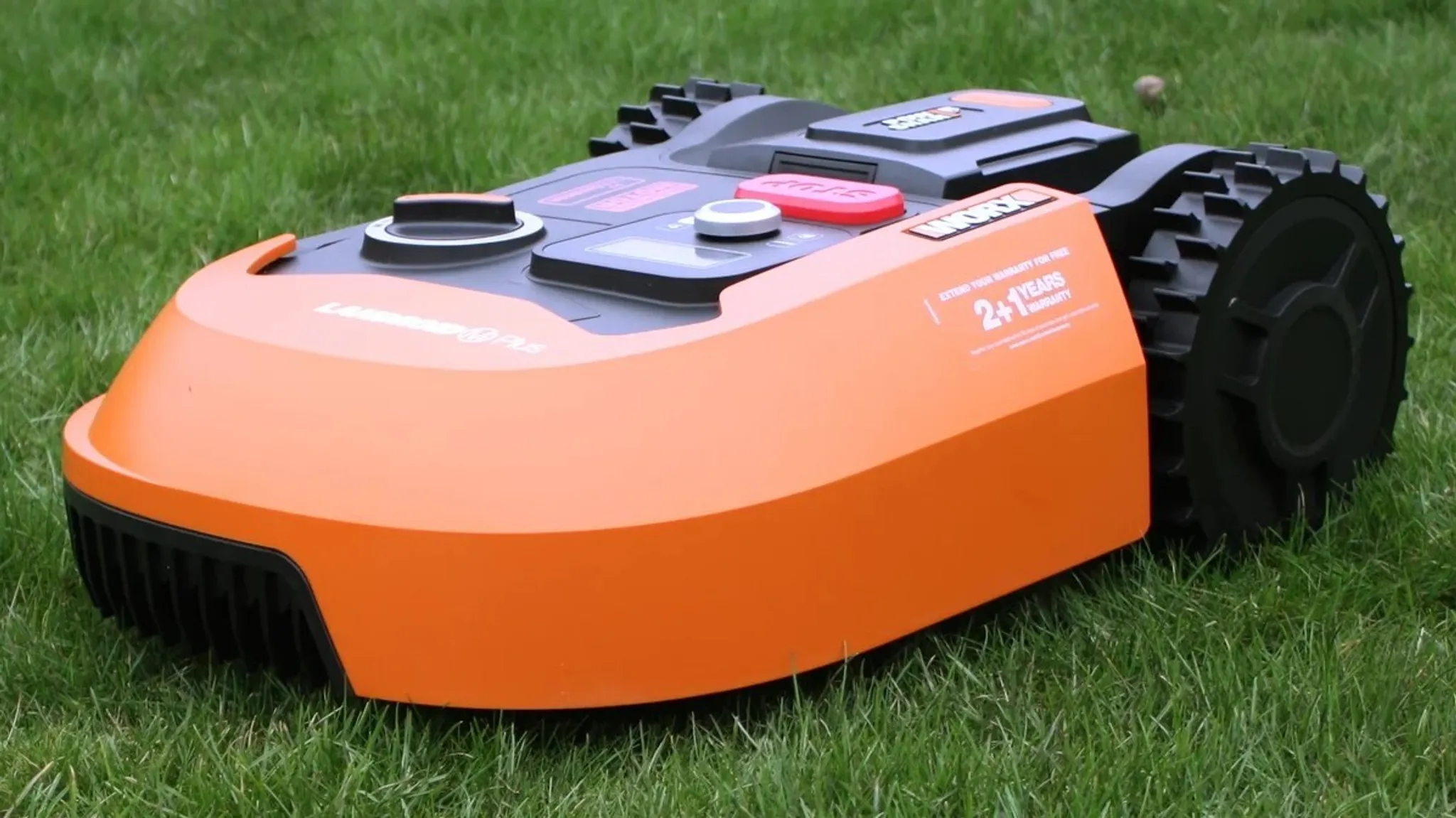 WORX 20V Akku-Mähroboter Landroid M500 Plus 18cm/500 m² mit App, IPX4 WR165E, inkl. Installationsmaterial