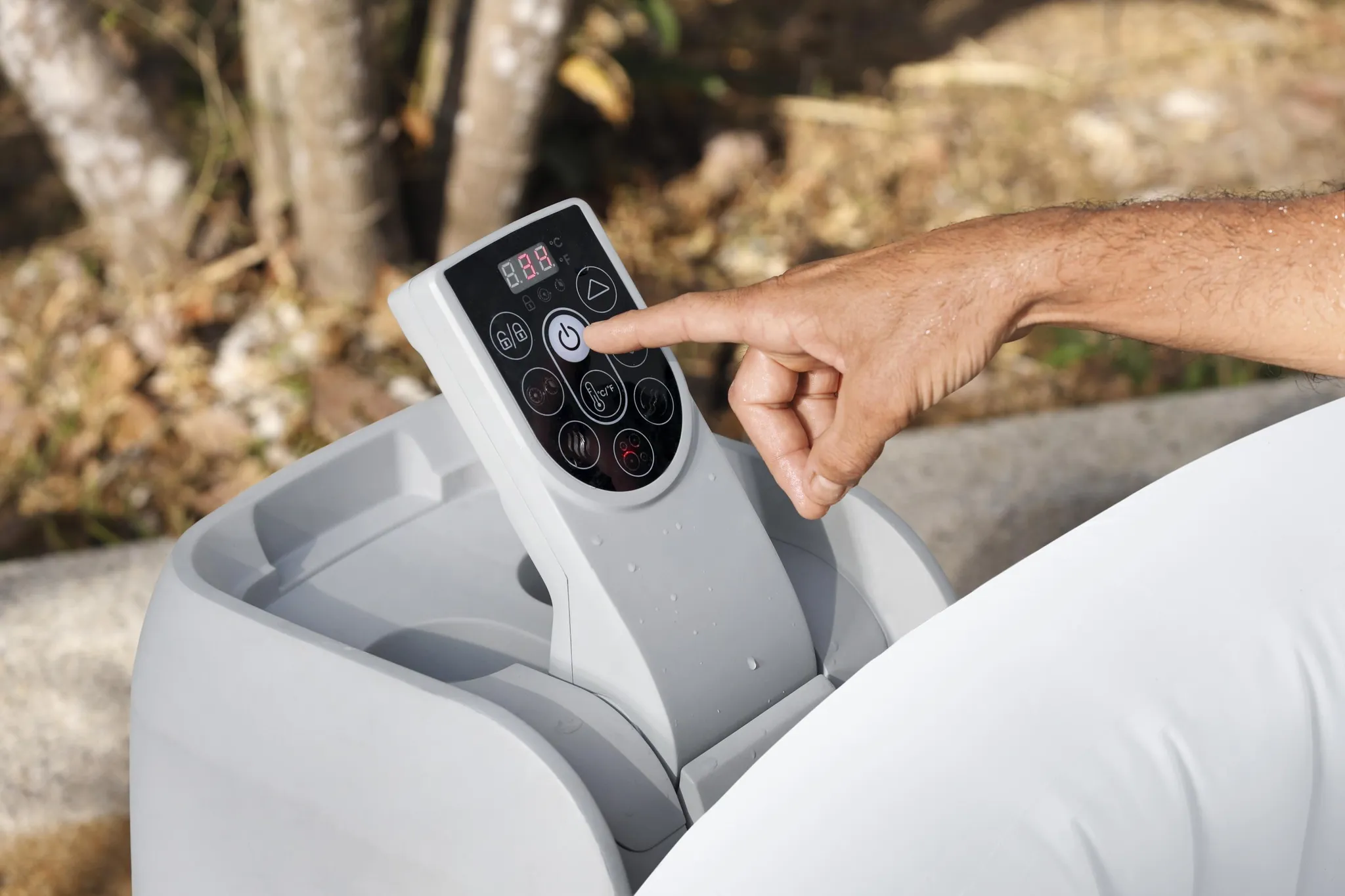 Bestway® LAY-Z-SPA® Whirlpool St. Lucia AirJet™ 170 x 66 cm, rund – Bild 9