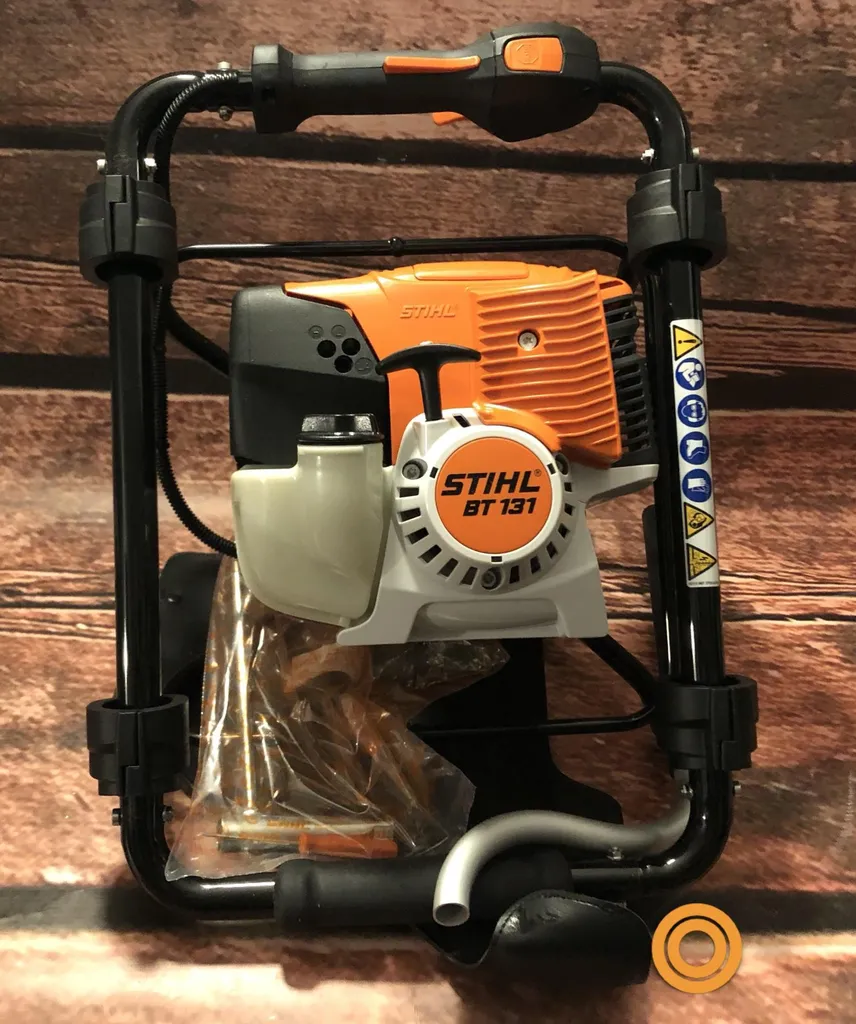 STIHL Erdbohrgerät BT 131 Bohrgerät Erdbohrer Pfahlbohrer BT131 ohne Bohrspitzen