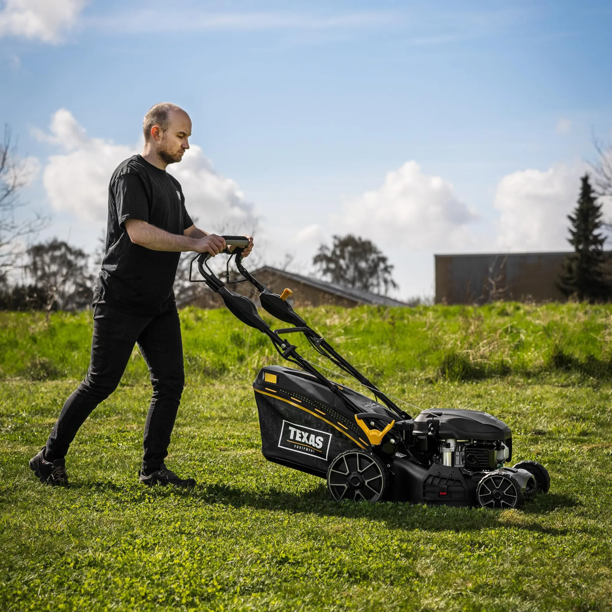 TEXAS Rasenmäher Razor 4651TR/WE (4-Takt Benzinmotor, 46 cm Schnittbreite, 2600 Watt Leistung, Radantrieb, Elektrostart, 65 Liter Fangkorb, Mulchkit) – Bild 10