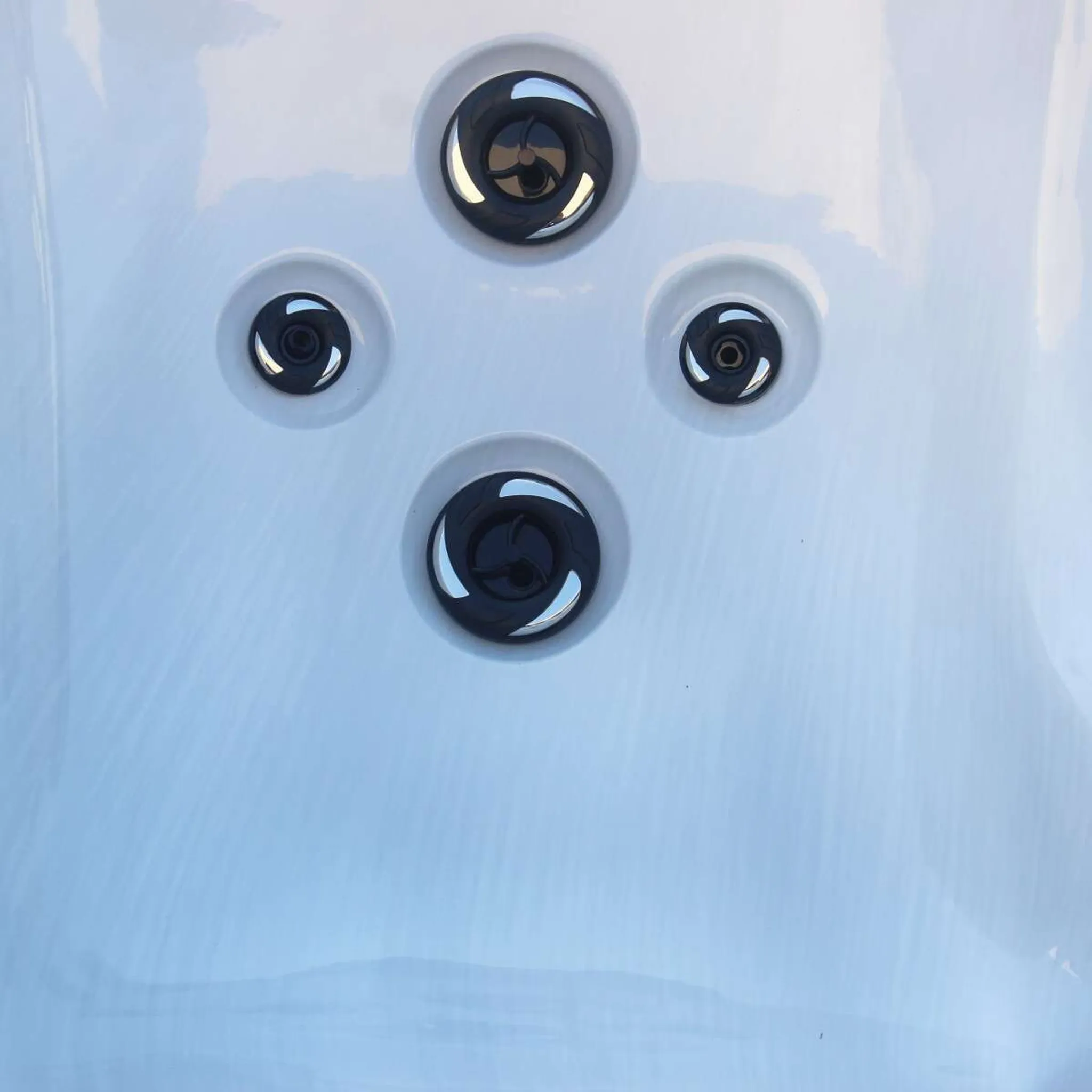 Outdoor Whirlpool Palma Weiß inkl. Abdeckung und Stiege - 190 x 190 x 86cm – Bild 9