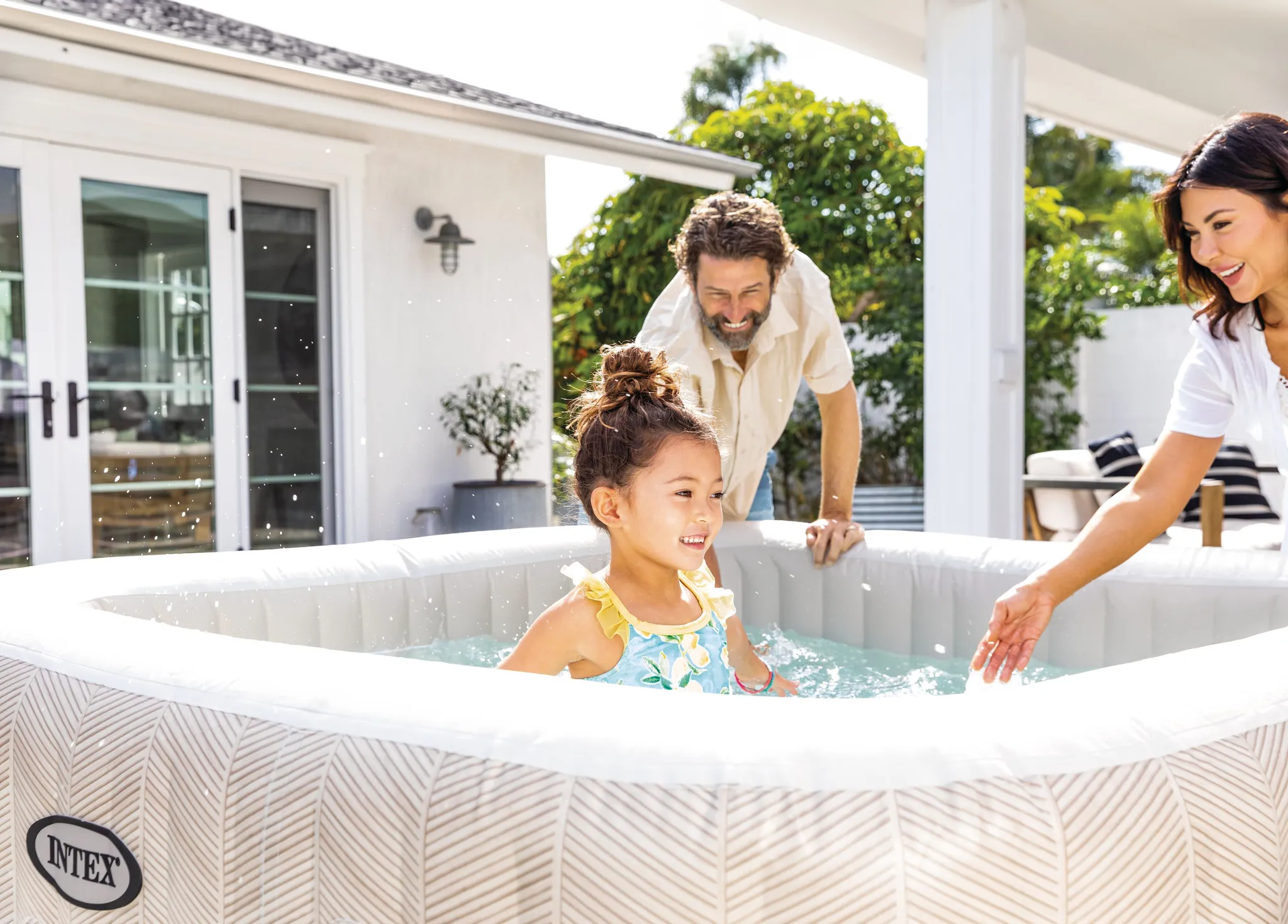 INTEX 28472NP - Whirlpool - Chevron Deluxe Square Bubble (196x196cm) für 6 Personen – Bild 4