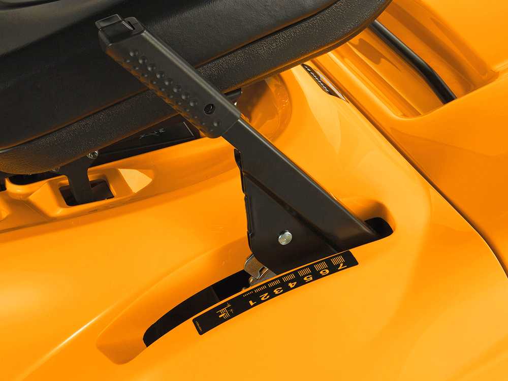 Stiga Estate 7102 W SE 90 - Rasentraktor - Hydrostatgetriebe - Fangkorb - Mulchen – Bild 4